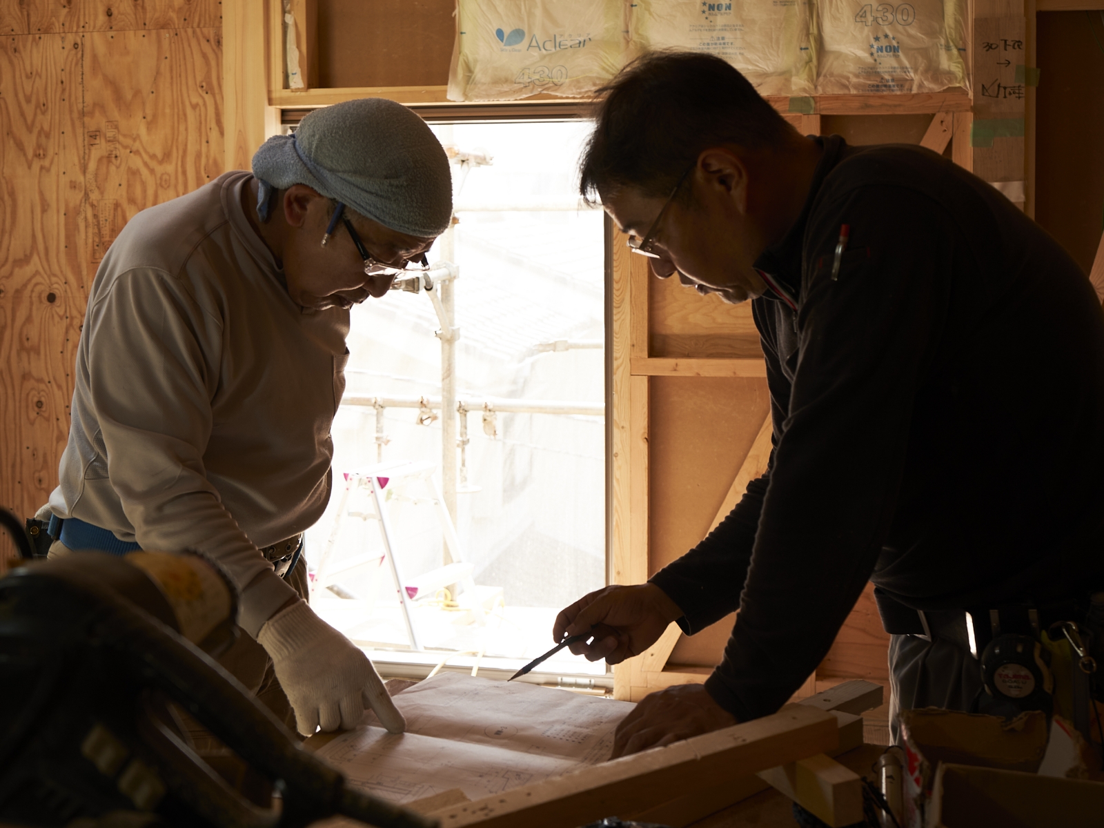 家を造る人たち